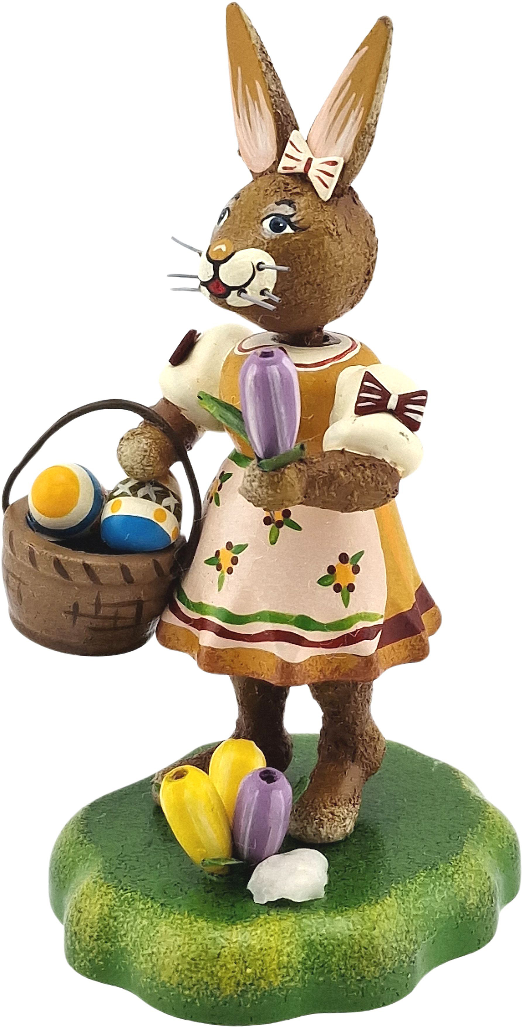 Hubrig Volkskunst Hasenland - Hasenmutter mit Krokus